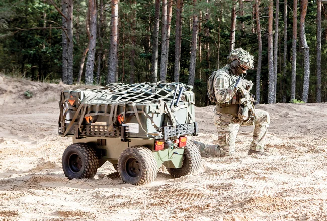 Latvijā norisinās starptautiskās militārās mācības Lion Protector