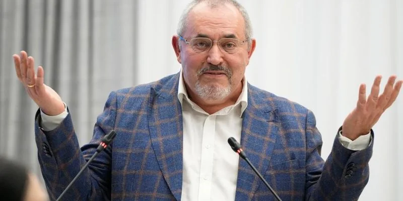 Борис Надеждин покинул Россию после угроз уголовного дела