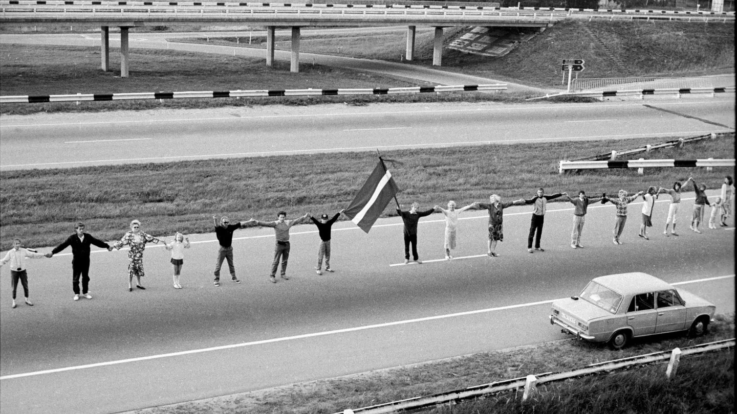 Baltijas ceļš: kā divi miljoni cilvēku izcīnīja brīvību