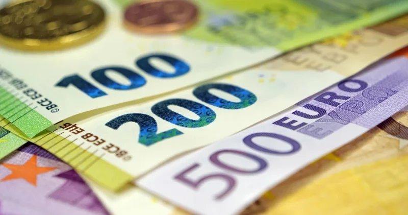 Plāno dubultot auto kompensācijas valsts un pašvaldību darbiniekiem