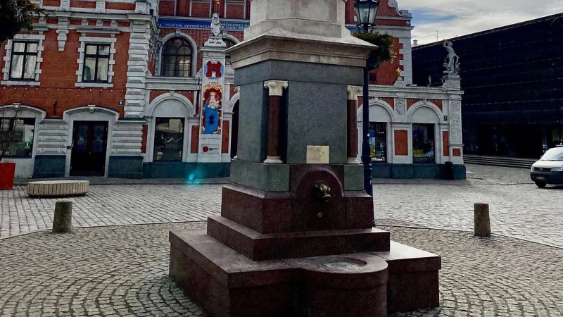 В Риге начали отключать питьевые фонтанчики и городские фонтаны