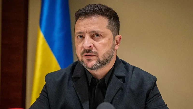 Зеленский объявил о возобновлении ударов по НПЗ России