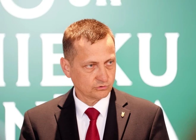 Krauze par LVM skandālu: atbildība jāuzņemas arī Siliņai un FM