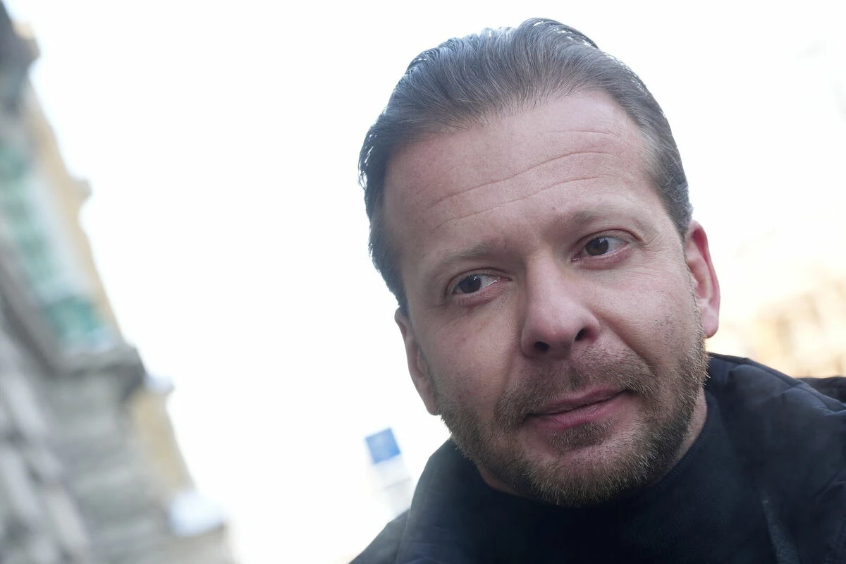 Rīgas domē diskutē par Rosļikova atrašanās vietu un mandātu