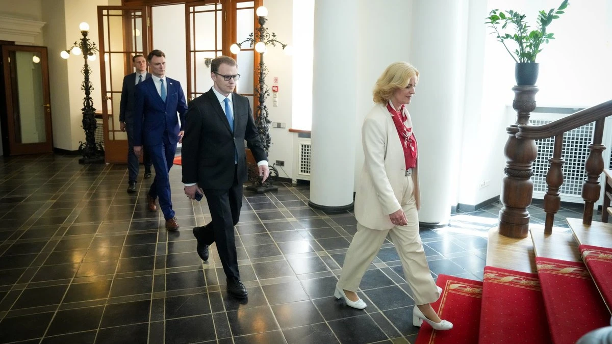 Jaunākie partiju reitingi: NA kritums un Progresīvo kāpums