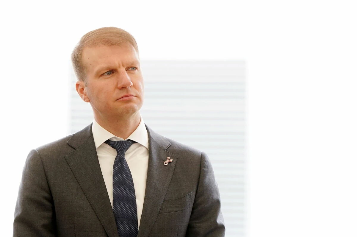 Ministrs rosina pārbaudīt elektroauto cenu kāpumu pēc subsīdijām