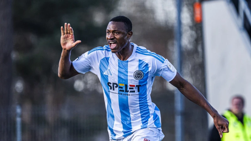 Riga FC pārliecinoši pieveic Super Nova futbola virslīgā