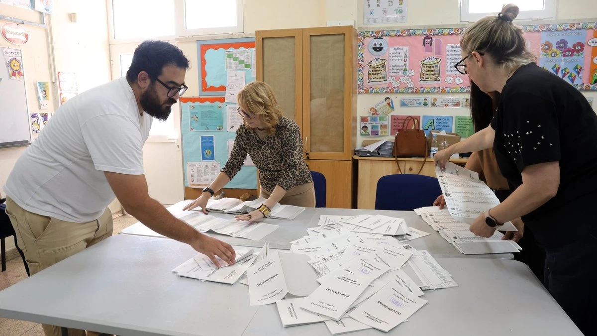 Kipras parlamenta vēlēšanās uzvaru gūst konservatīvie