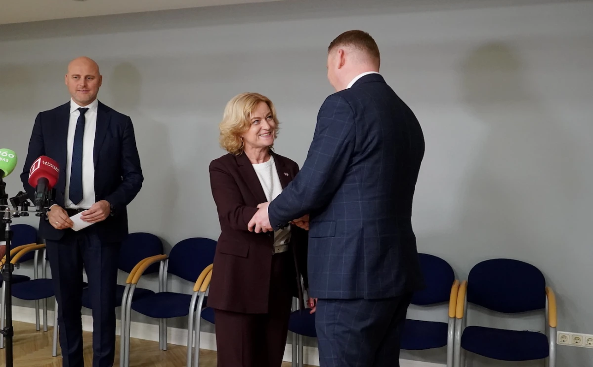 Topošās valdības aprises: zināmi NA un ZZS ministru kandidāti