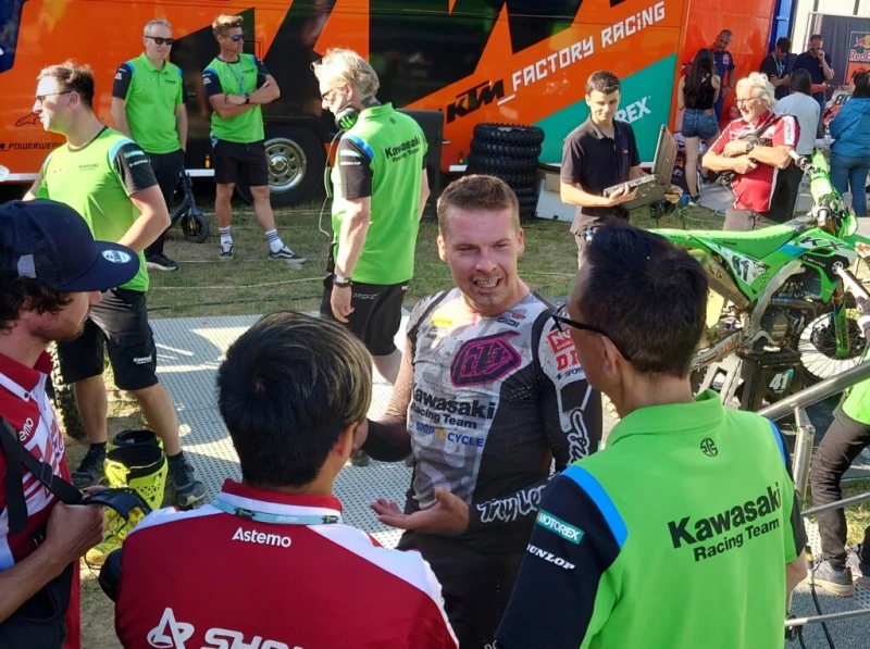Pauls Jonass izcīna astoto vietu Vācijas MXGP kvalifikācijā