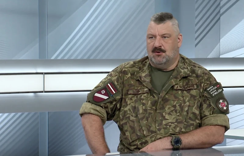 Майор Слайдиньш объяснил, как контролируется помощь Украине
