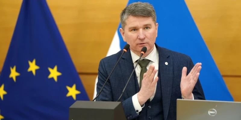Вице-мэр Риги прокомментировал переделку асфальта в Кенгарагсе