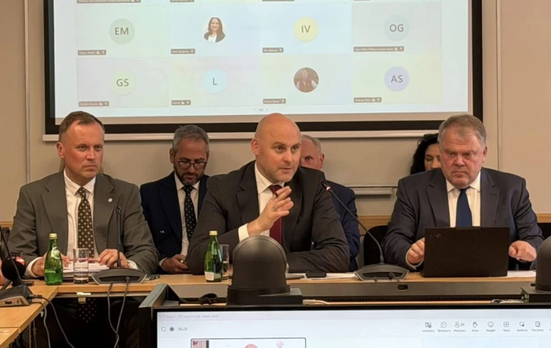 LPS un premjers Kulbergs apspriež pašvaldību budžeta problēmas