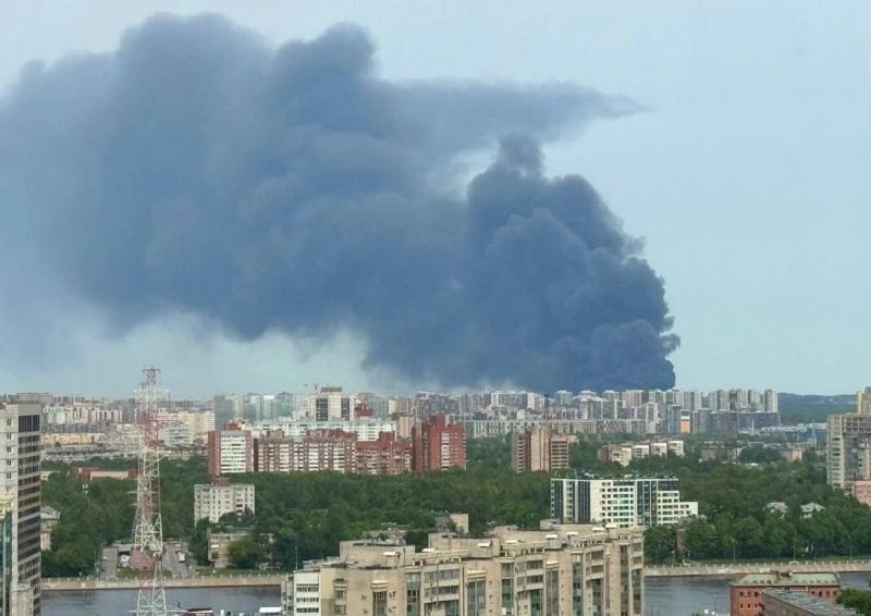 Массированная атака дронов на Санкт-Петербург: детали событий