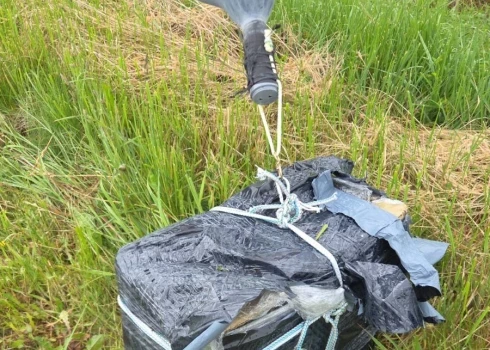 Augšdaugavas novadā pārtverta meteozonde ar kontrabandas kravu