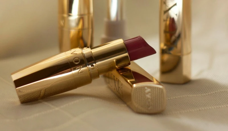Kosmētikas tirgotāja Avon Cosmetics apgrozījums pērn būtiski krities