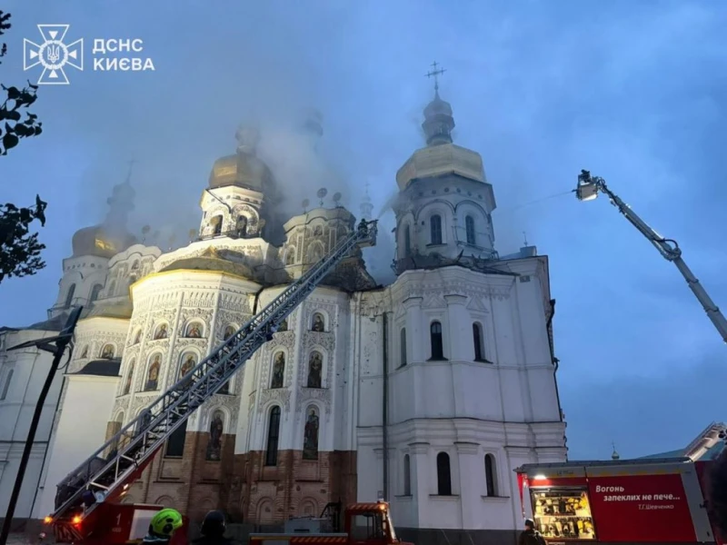 Российский удар по Киево-Печерской лавре: поврежден Успенский собор