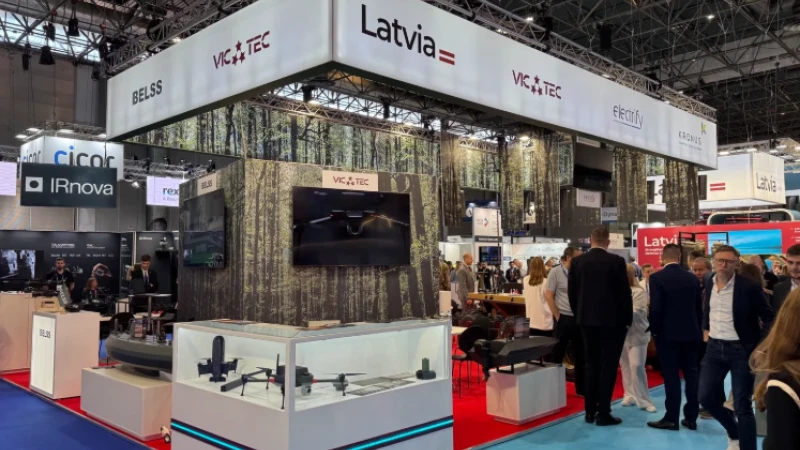 Parīzē sākta vērienīgākā Latvijas aizsardzības industriju izstāde
