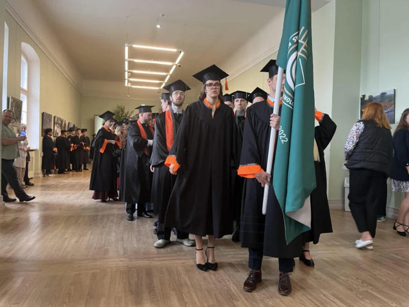LBTU sākusies vasaras izlaidumu sezona: diplomus saņems 600 jaunieši