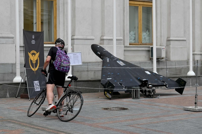 Saeima apstiprina kompensācijas par militāru dronu radītiem postījumiem