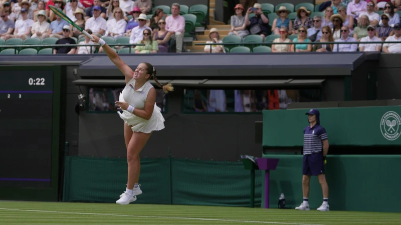 Aļona Ostapenko Vimbldonā gatavojas cīņai pret ranga līderi