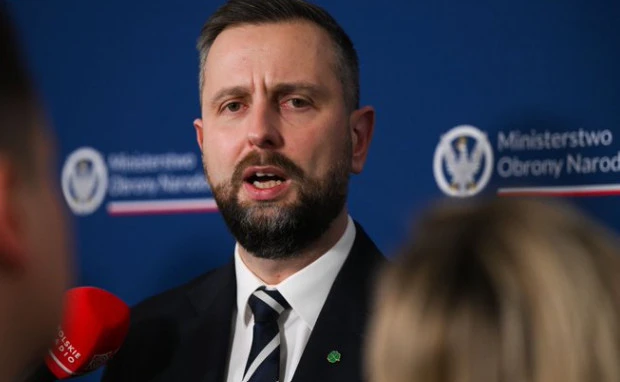 Polijā izvēršas skandāls par slepenām ieroču piegādēm Ukrainai