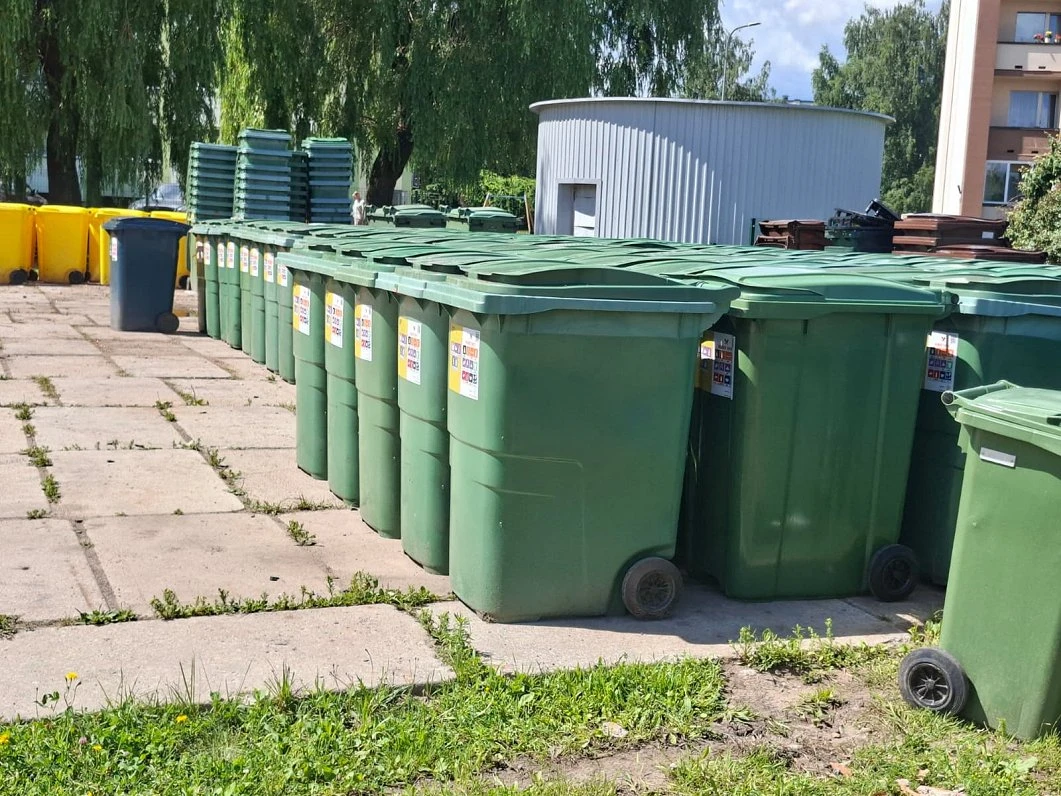 Jelgavas novada iedzīvotāji spiesti krāt atkritumus mājās