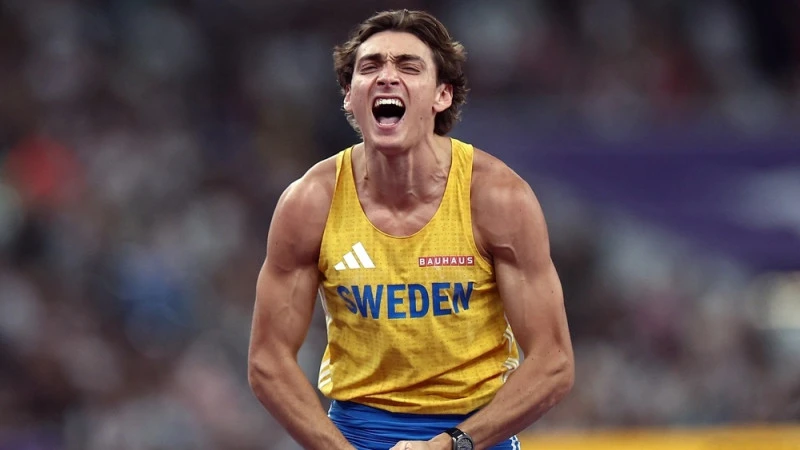 Sporta zvaigznes kritizē SOK lēmumu atļaut startēt Krievijai