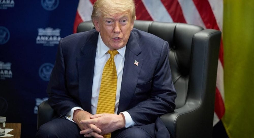 Трамп распорядился прекратить торговлю с Испанией