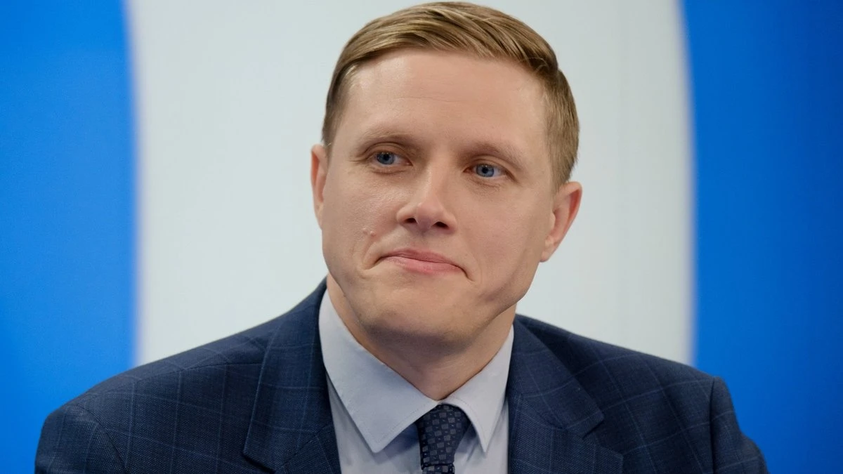 Dombrava papildina nevēlamo personu sarakstu ar jauniem vārdiem