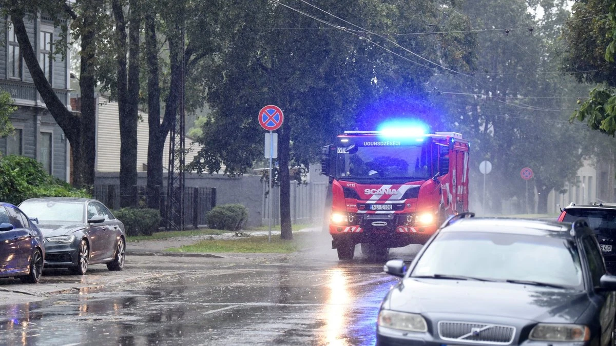 Latvijas dienvidaustrumos izsludināts oranžais brīdinājums