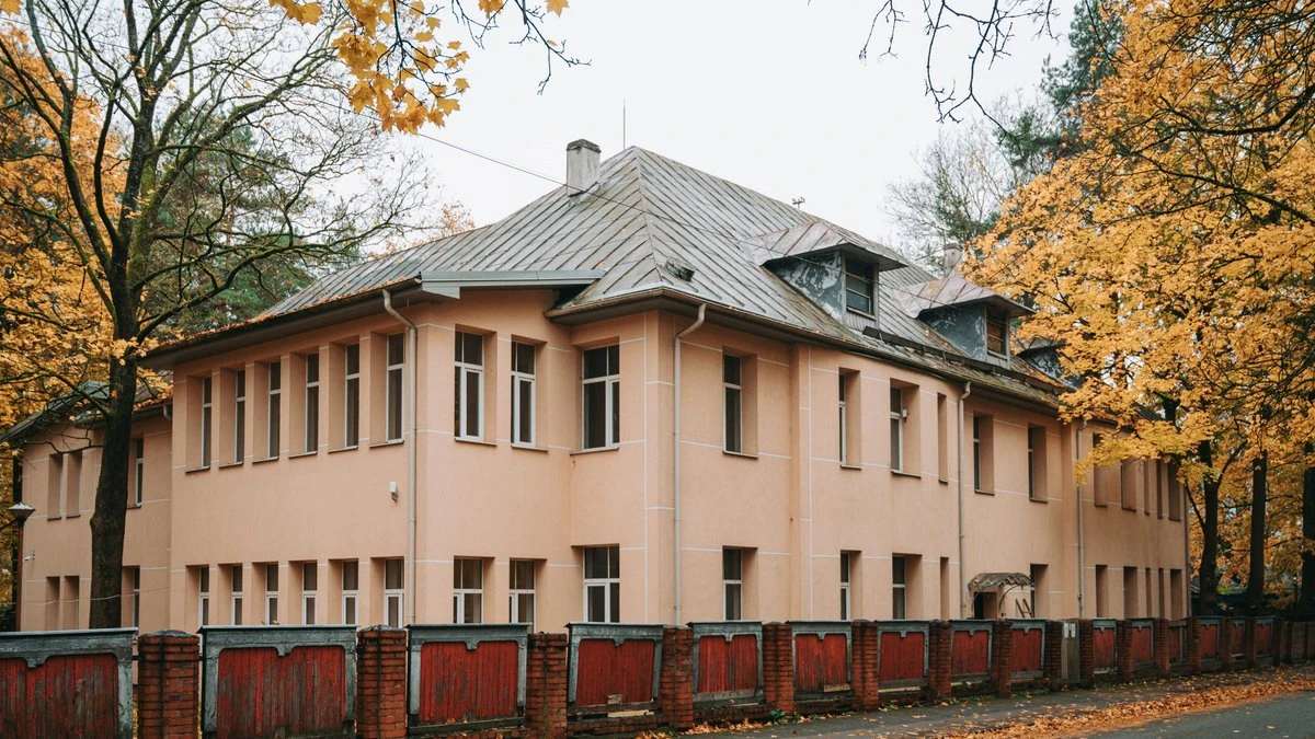Par 652 tūkstošiem eiro pārdots bijušais bērnu nams Rīgā