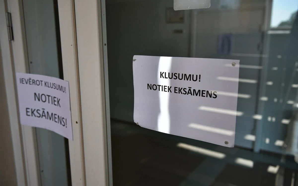 Eksāmenu rezultāti: vidusskolēni uzrāda labākus sasniegumus