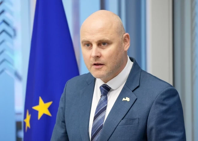 Kulbergs kritizē NVO apmaksu par sēžu apmeklēšanu