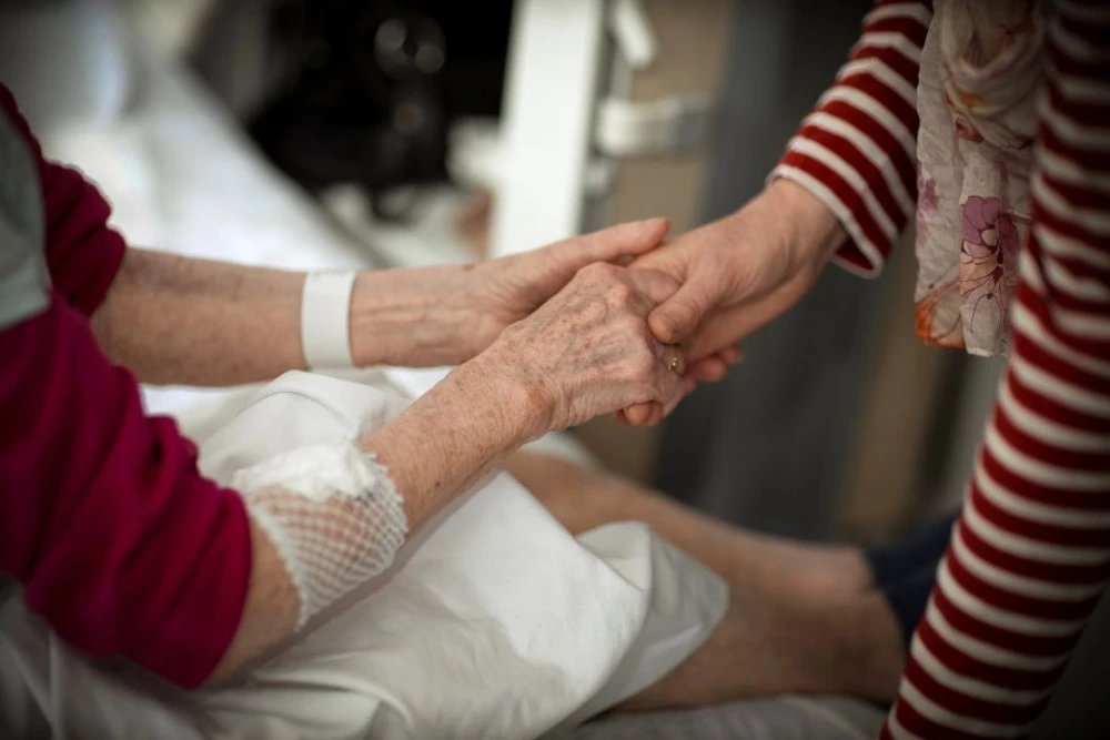 Dakteri klauni Vidzemes slimnīcā tagad atbalstīs arī seniorus