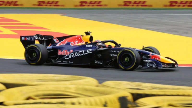 Verstapens un Antonelli uzrāda ātrākos laikus Beļģijas F1 treniņos