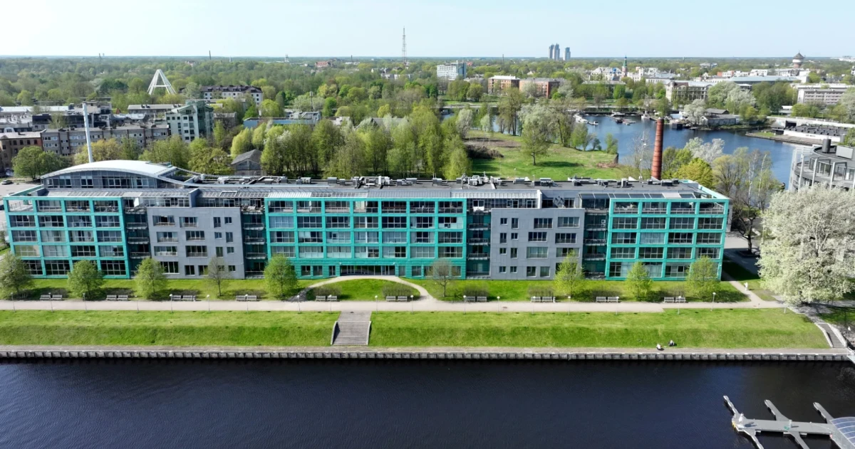 Латвия получит 617 млн евро на утепление жилья и транспорт