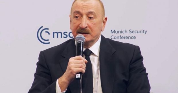Алиев подтвердил тайные переговоры РФ и ФРГ в Баку