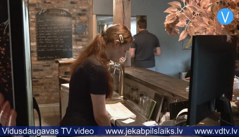 Kā Jēkabpils un Līvānu jaunieši glābj vietējo uzņēmumu vasaras