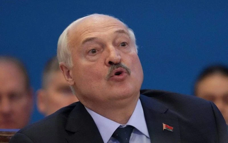 Лукашенко пригрозил отправлять «лентяев» на границу с Украиной