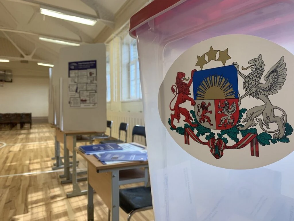 Vēlēšanu iecirkņiem gatavo rīcības plānus gaisa apdraudējuma gadījumā