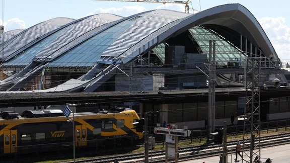 Робертс Зиле: Латвии нужно искать новые фонды для Rail Baltica