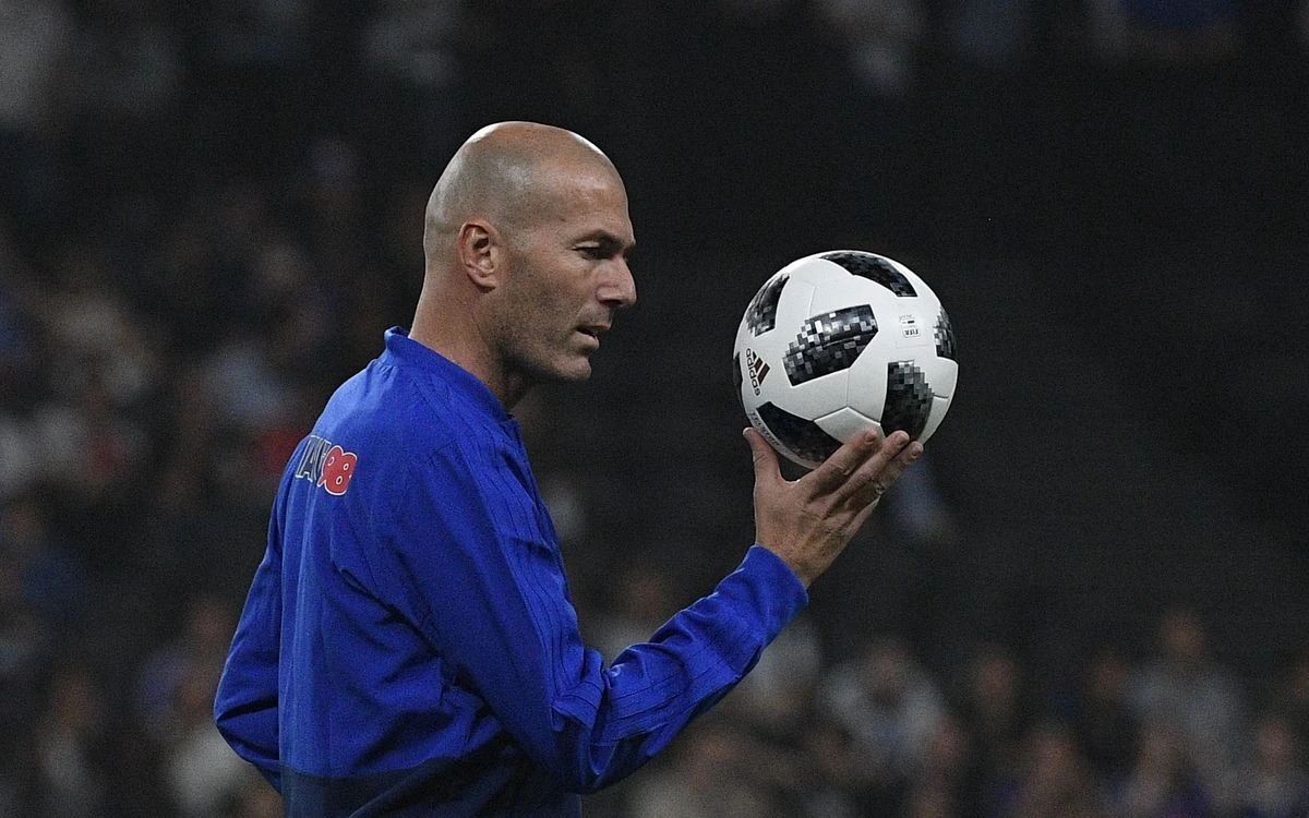 Zinedins Zidāns kļūst par Francijas futbola izlases galveno treneri