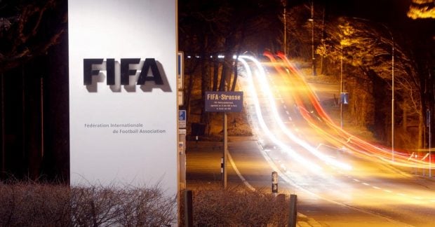 FIFA отказалась от продажи доли в коммерческих активах