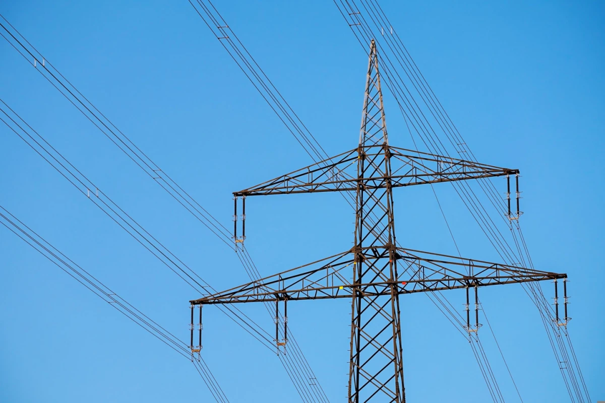 Karstuma dēļ Ungārija slēdz savu vienīgo atomelektrostaciju