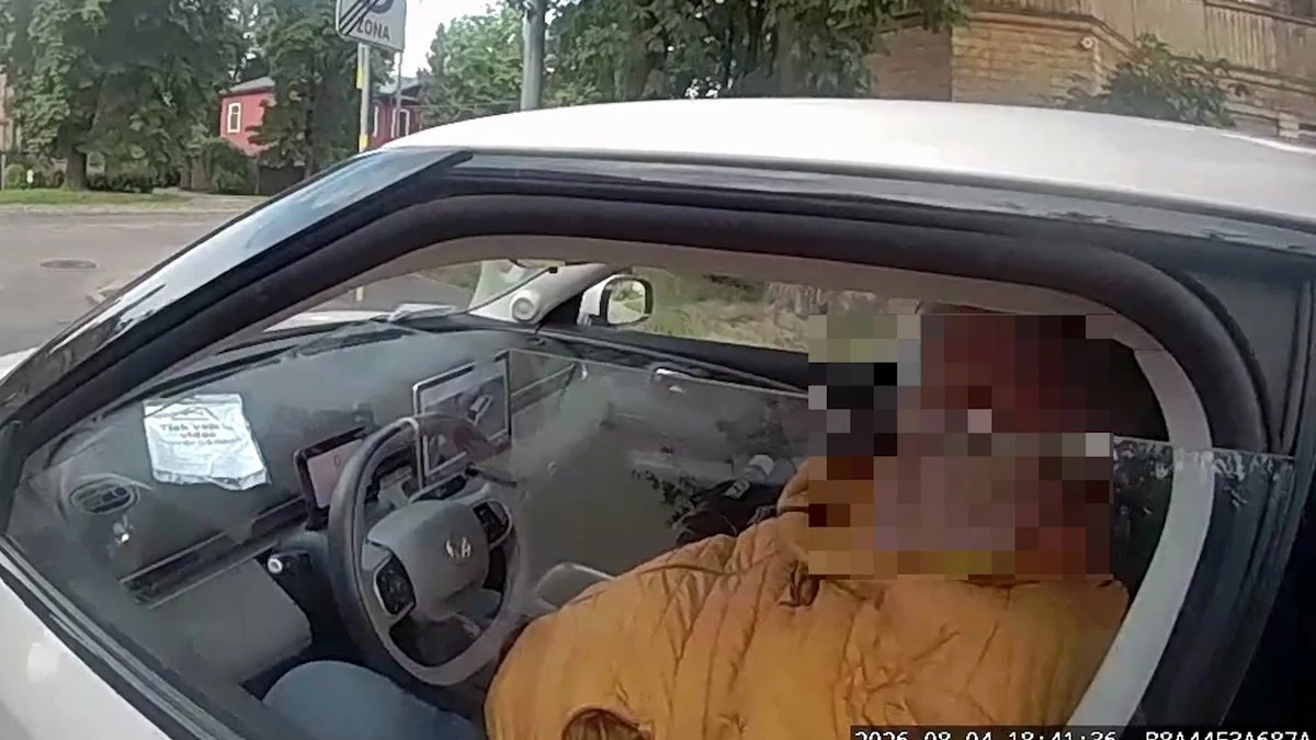 В Агенскалнсе задержали неадекватного водителя
