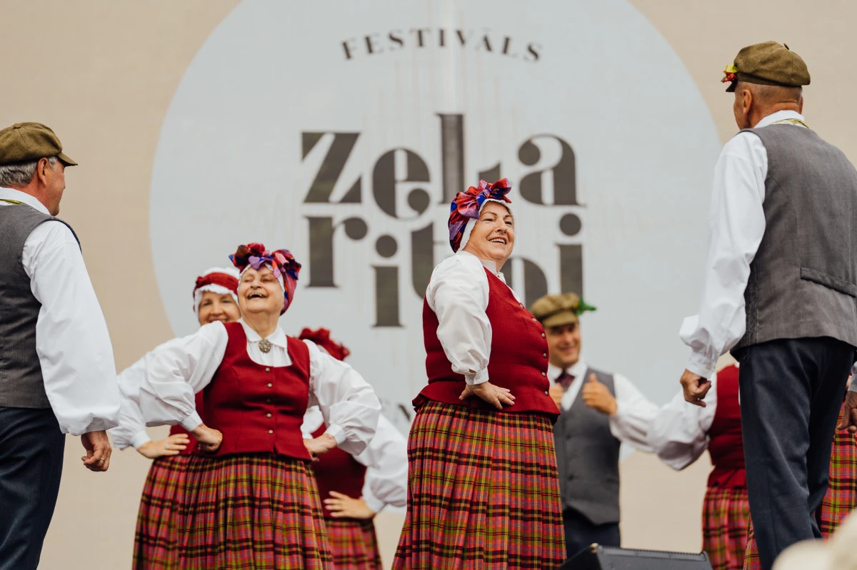 Rīgā Esplanādē notiks senioru festivāls Zelta ritmi