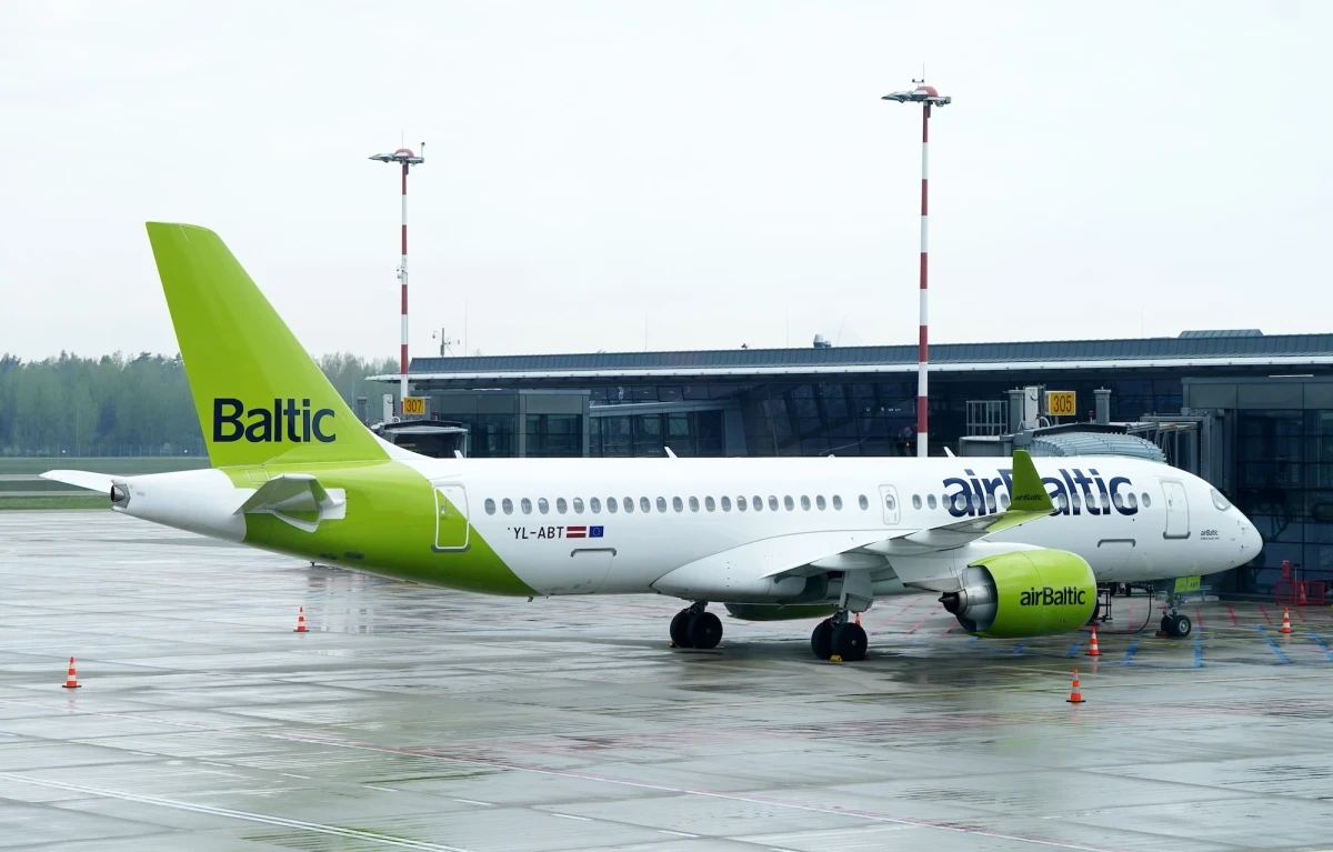 airBaltic сокращает рейсы: реакция властей Литвы