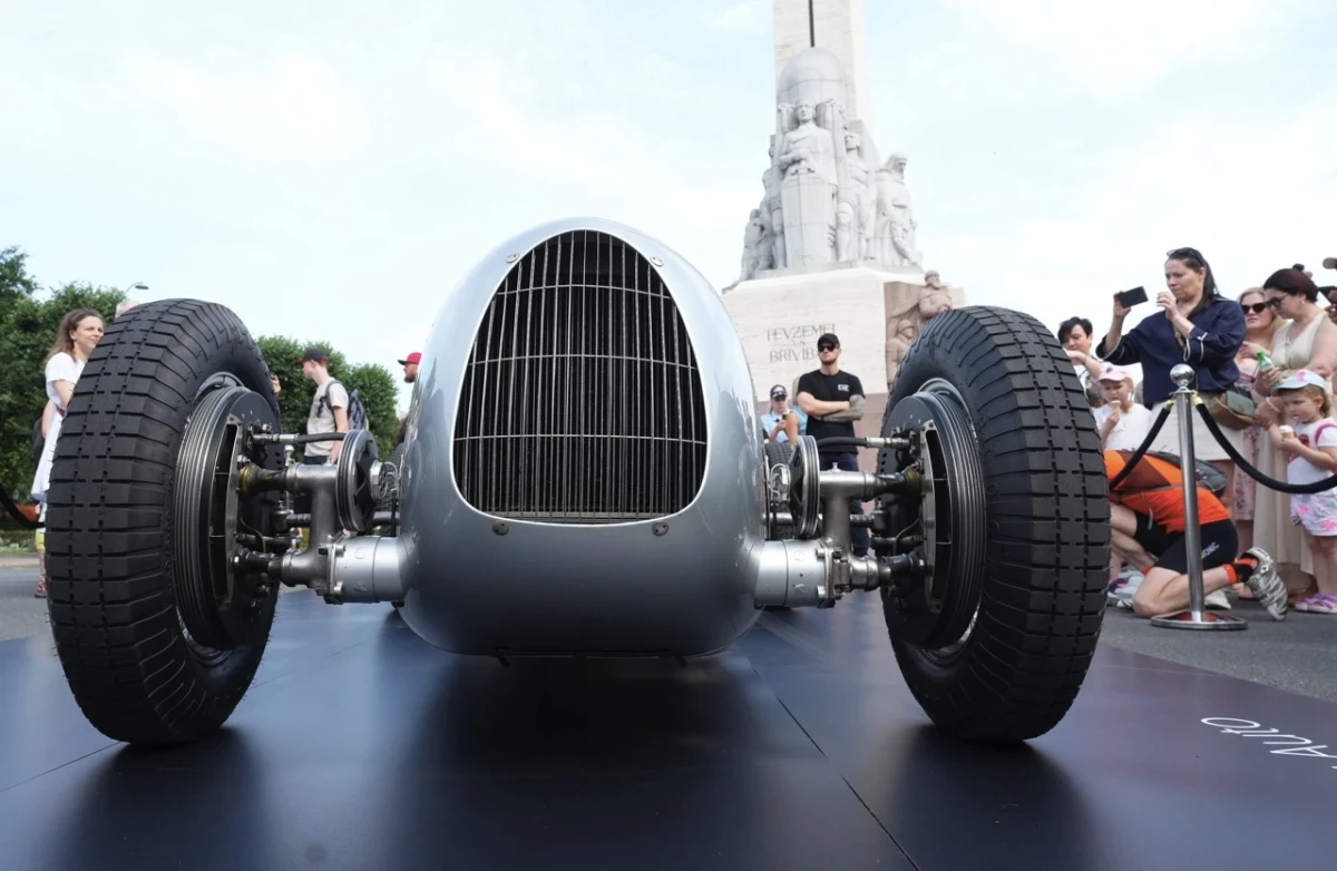 Rīgas ielās pēc 30 gadiem atgriežas leģendārais Auto Union Type C