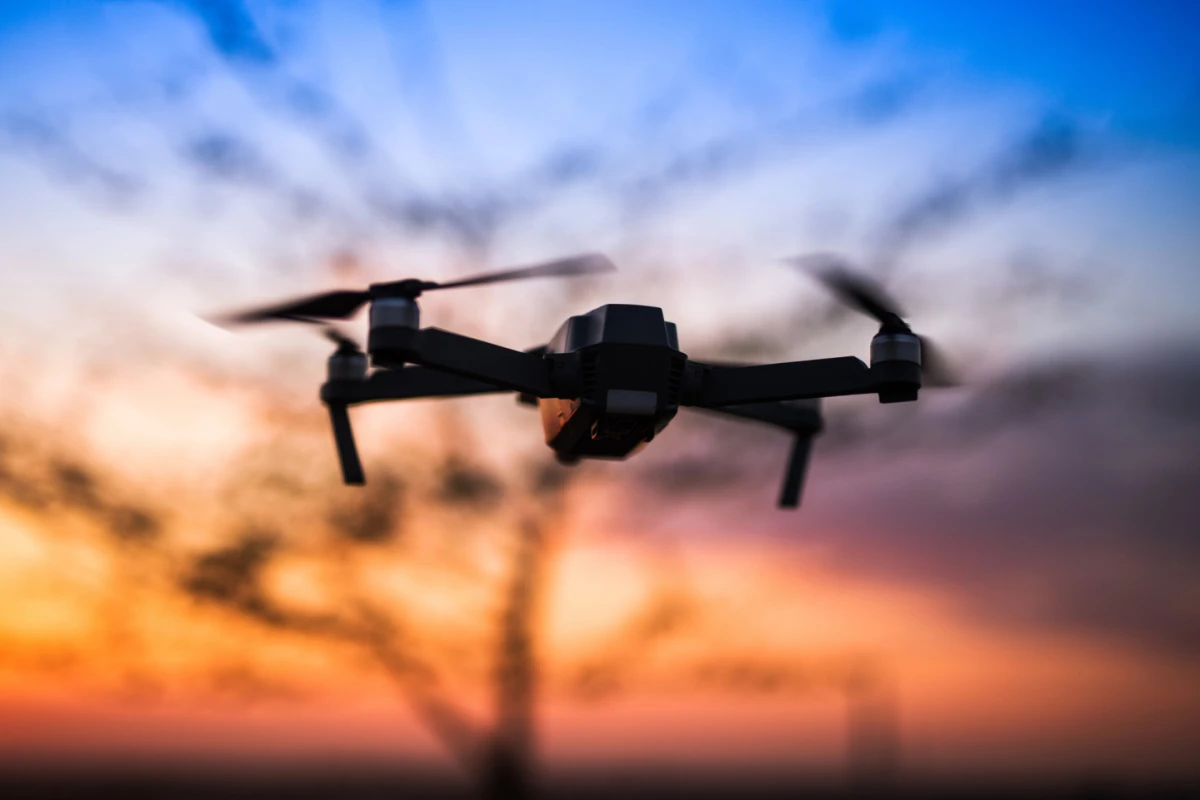 NATO iznīcinātājs Rumānijā notriecis neidentificētu dronu